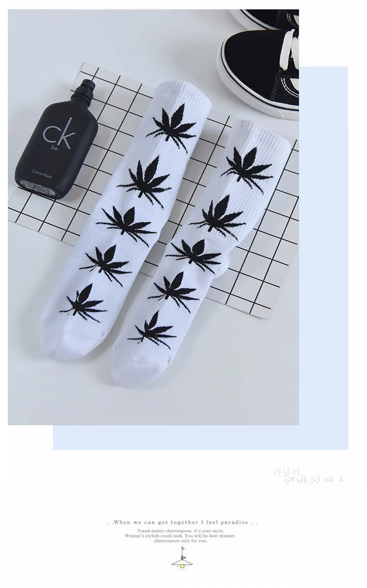 Man Fashion comfortable high quality cotton socks leaf maple leaves casual long paragraph hemp weed boat socks spring and autumn