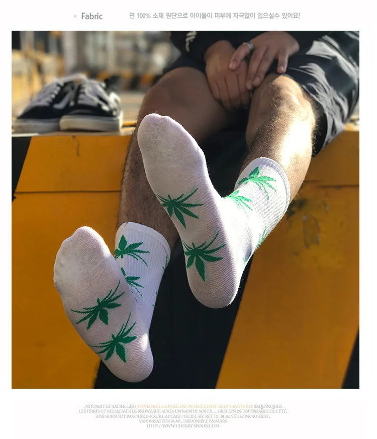 Man Fashion comfortable high quality cotton socks leaf maple leaves casual long paragraph hemp weed boat socks spring and autumn