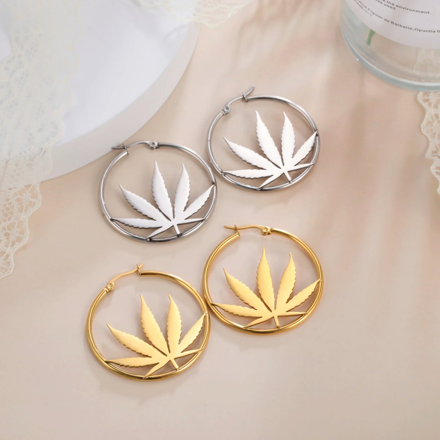 Cazador Marijuana Maple Leaf Hoop Earrings for Women Stainless Steel Drop Earrings Birthday Jewelry Gift 2025 Trending Wholesale