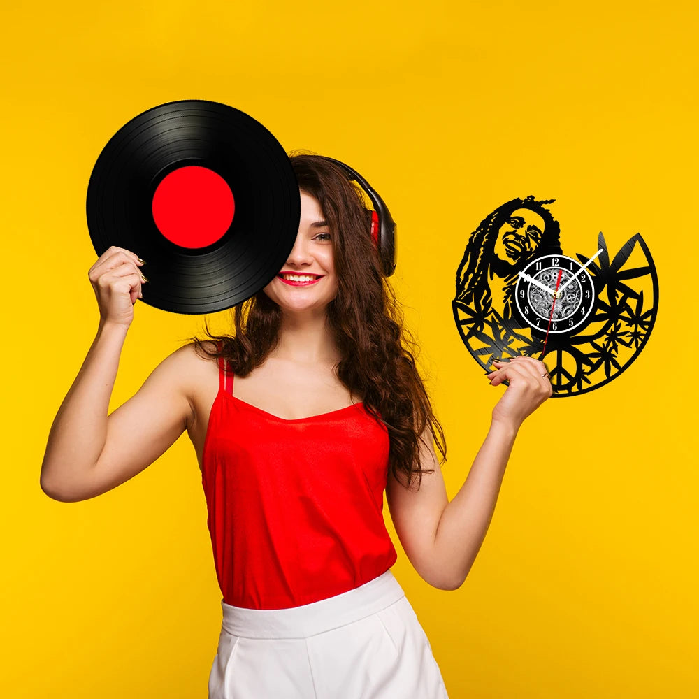 Weed Leaf Retro Music Album Wall Clock for Bedroom Man Cave Decor Weed Marijuana Leaf Carved Music Album Vinyl Record Wall Clock