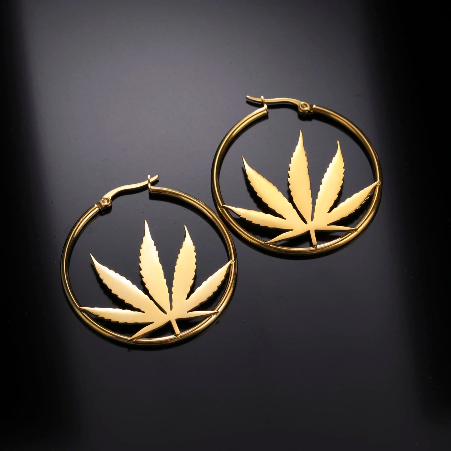 Cazador Marijuana Maple Leaf Hoop Earrings for Women Stainless Steel Drop Earrings Birthday Jewelry Gift 2025 Trending Wholesale